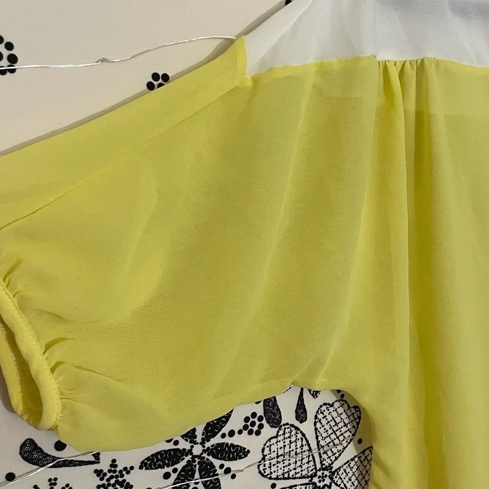 Yellow white top sheer short sleeve button down blouse light breezy - Picture 5 of 7